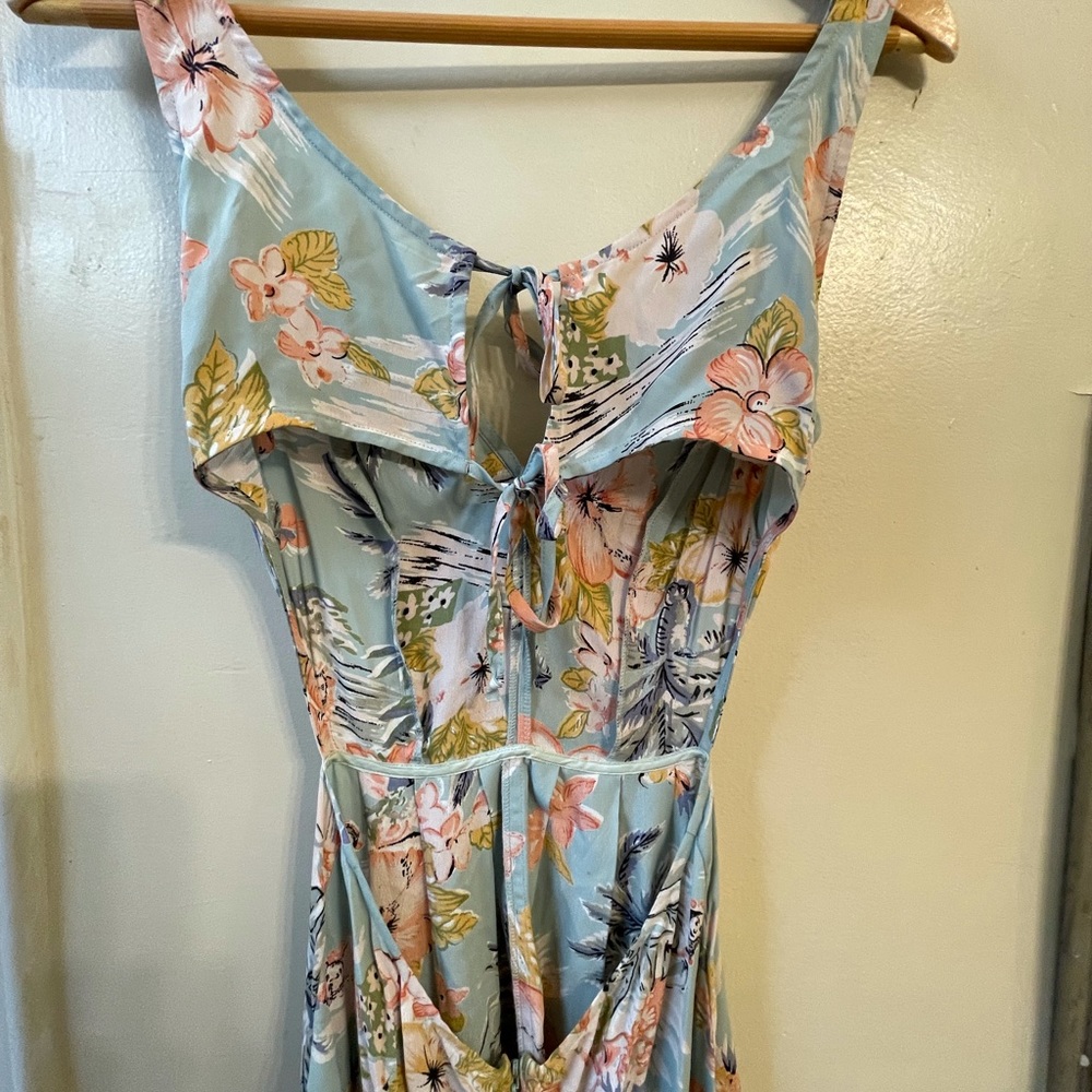 Reformation Dress - Picture 3 of 6